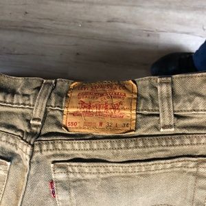 Levi's 550  Relaxed Tapered Leg Jeans Waist 32
